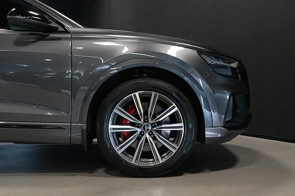 Audi Q8 9 of 19