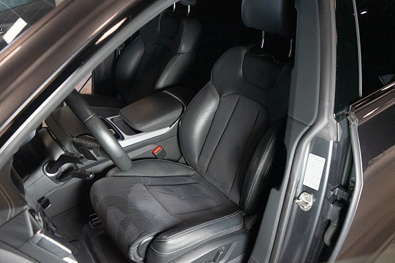 Audi Q8 15 of 19