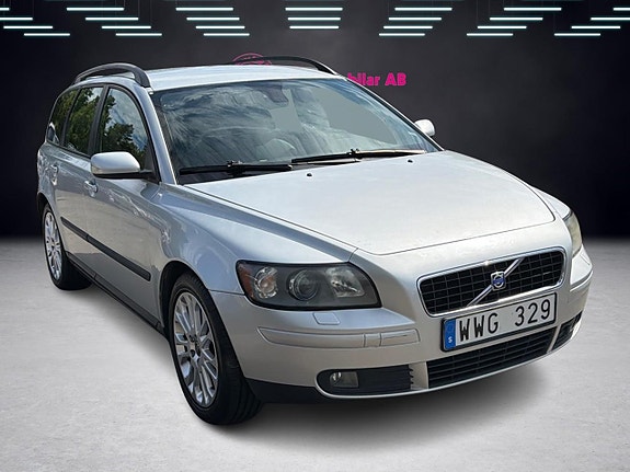 Volvo V50 4 of 5
