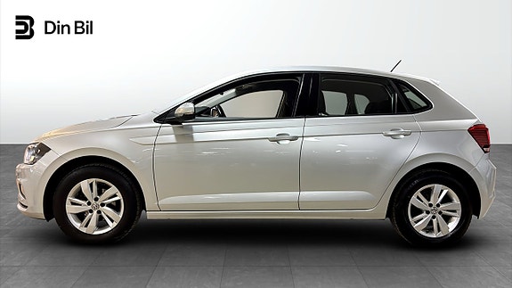 Volkswagen Polo 2 of 5