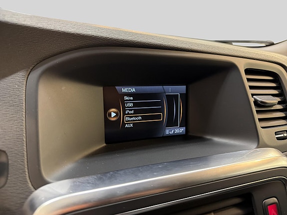 Volvo V60 23 of 25