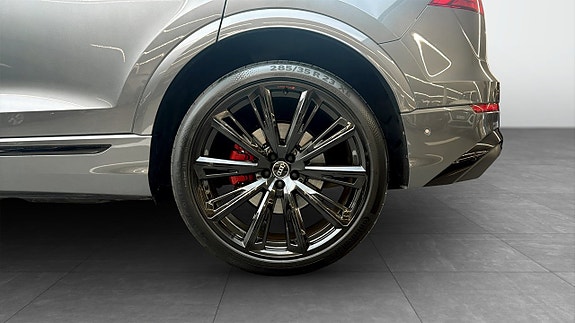 Audi Q8 6 of 26
