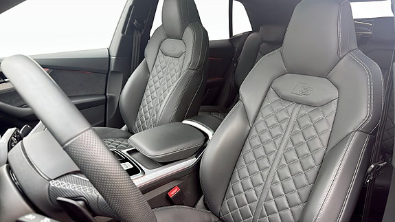 Audi Q8 8 of 26