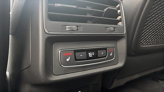 Audi Q8 15 of 26