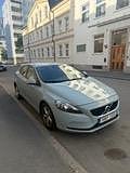 Volvo V40 4 of 5