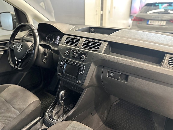 Volkswagen Caddy Maxi 11 of 14