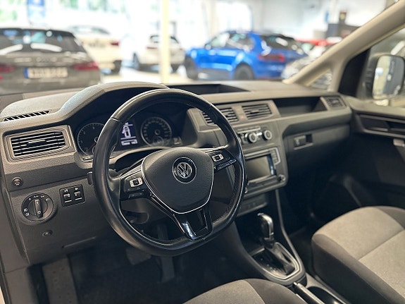Volkswagen Caddy Maxi 12 of 14