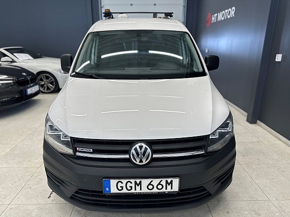 Volkswagen Caddy Maxi 3 of 5