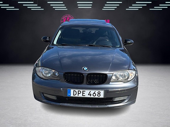 BMW 120d 3 of 5
