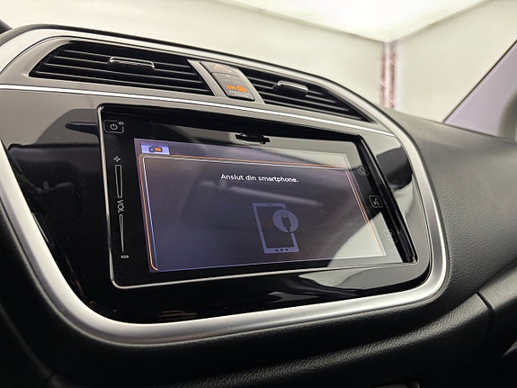 Suzuki S-Cross 19 of 21