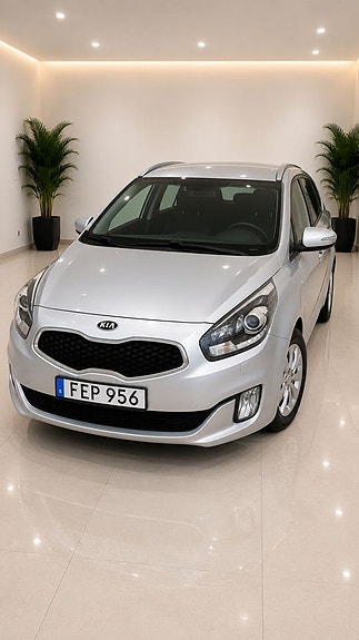 Kia Carens 6 of 11
