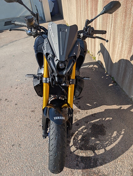Yamaha MT-09 SP 2 of 12