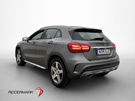 Mercedes-Benz GLA200 8 of 30