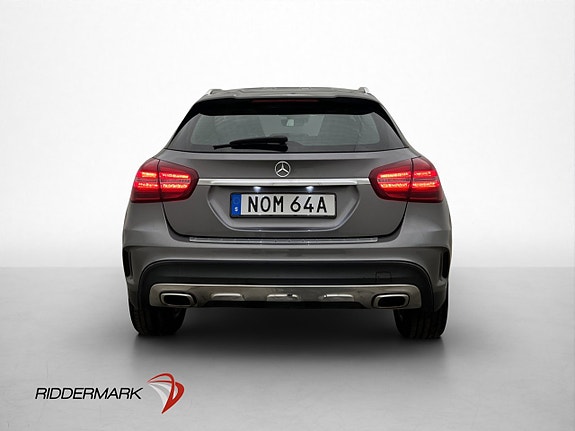 Mercedes-Benz GLA200 6 of 30