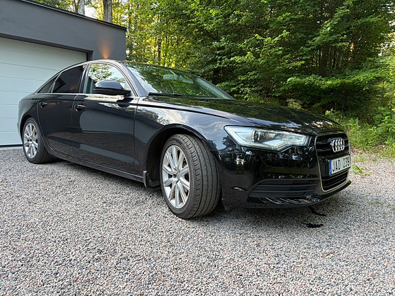 Audi A6 4 of 5