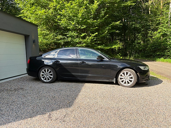 Audi A6 2 of 5