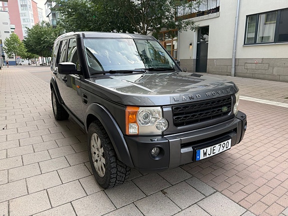 Land Rover Discovery 3 2 of 5