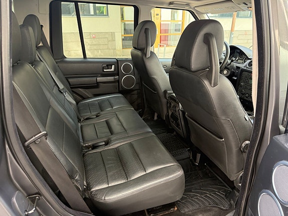 Land Rover Discovery 3 8 of 18