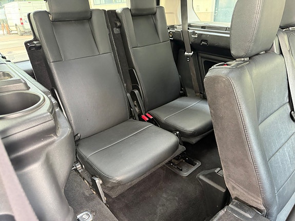 Land Rover Discovery 3 9 of 18