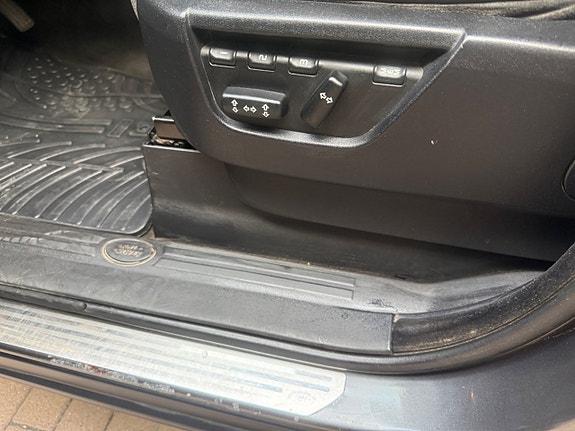 Land Rover Discovery 3 18 of 18