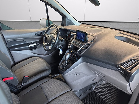 Ford Transit Connect 12 of 17