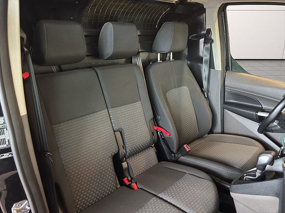 Ford Transit Connect 11 of 17