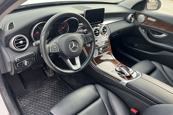 Mercedes-Benz C350 22 of 30