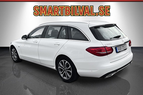 Mercedes-Benz C350 4 of 30