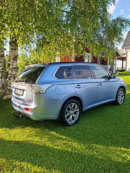 Mitsubishi Outlander 4 of 5