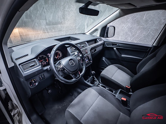 Volkswagen Caddy Maxi 14 of 22