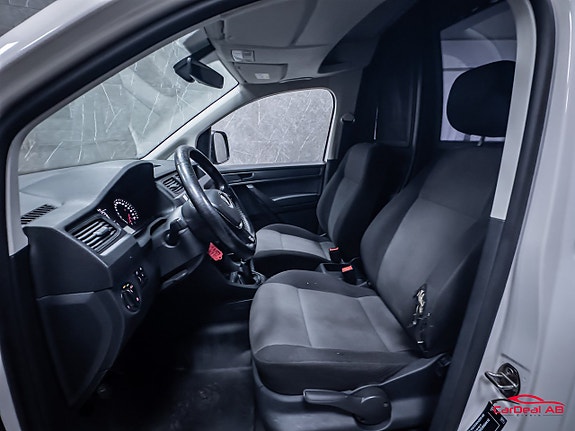 Volkswagen Caddy Maxi 13 of 22