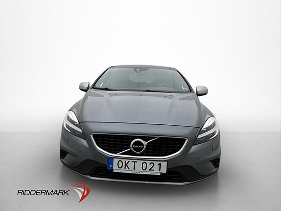 Volvo V40 2 of 5