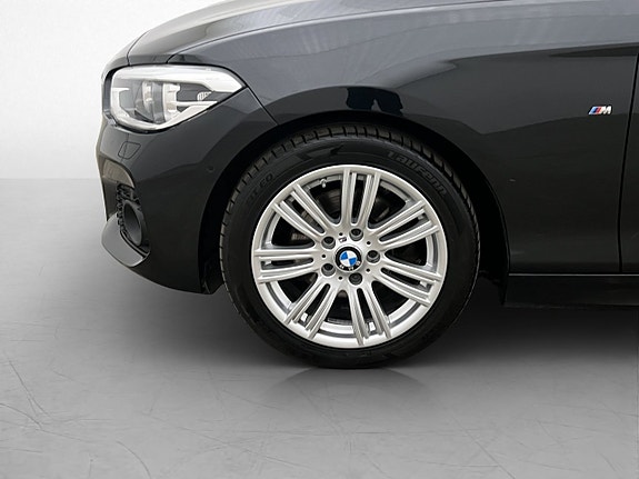 BMW 120 28 of 30