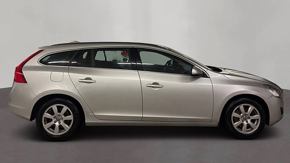 Volvo V60 5 of 5