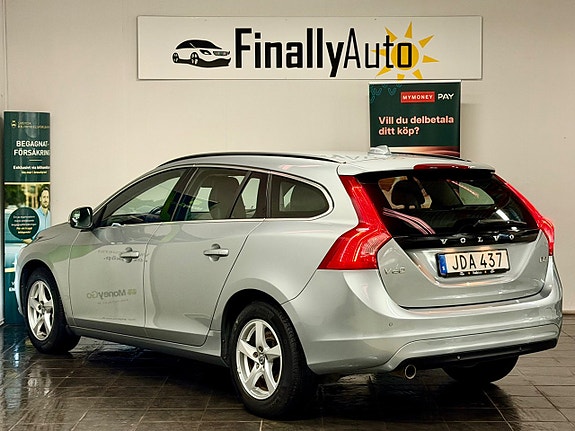 Volvo V60 3 of 15