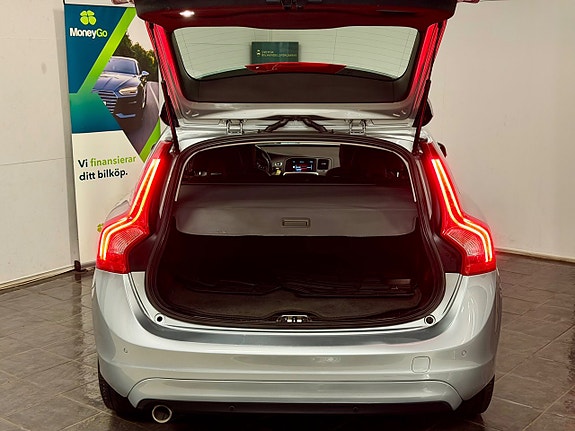 Volvo V60 12 of 15