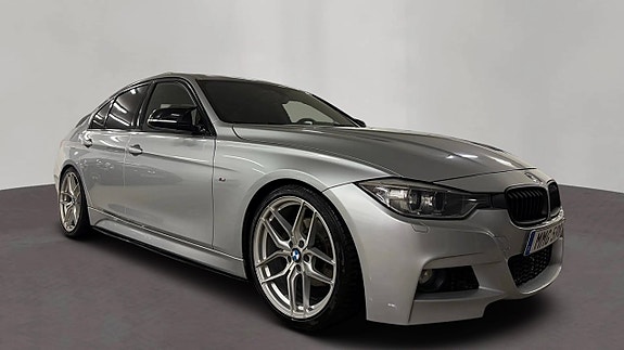 BMW 320d 3 of 5