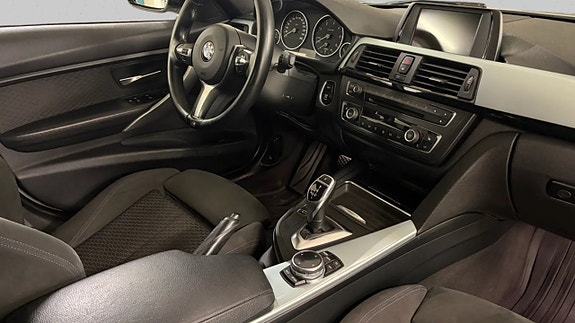 BMW 320d 16 of 17