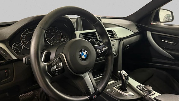 BMW 320d 11 of 17