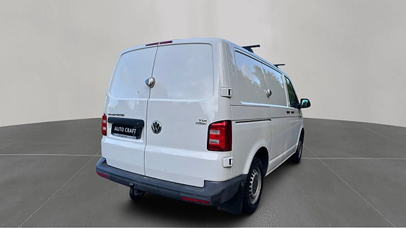 Volkswagen Transporter 4 of 5