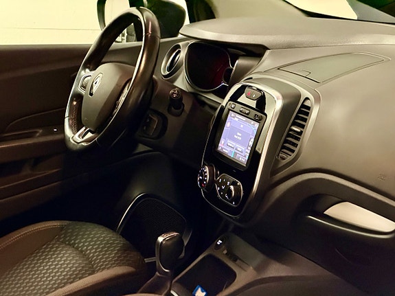 Renault Captur 10 of 14