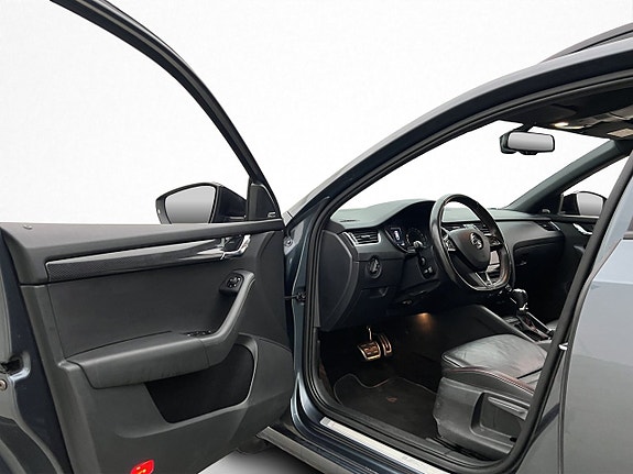 Skoda Octavia 12 of 30