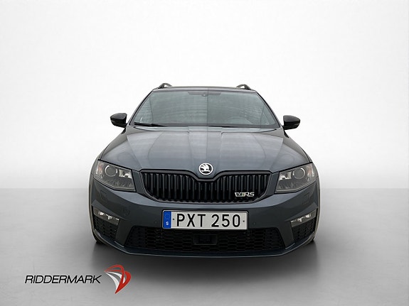 Skoda Octavia 2 of 5