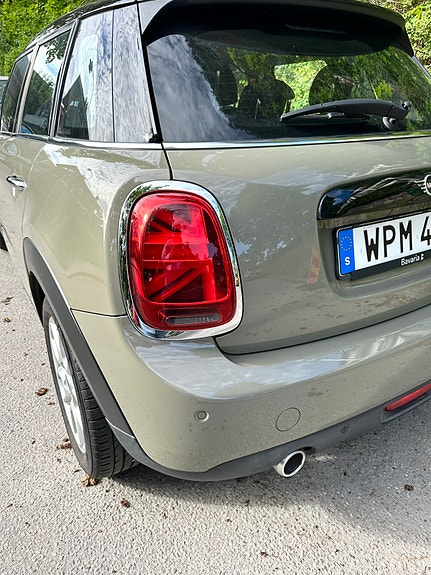 MINI Cooper 5 of 5