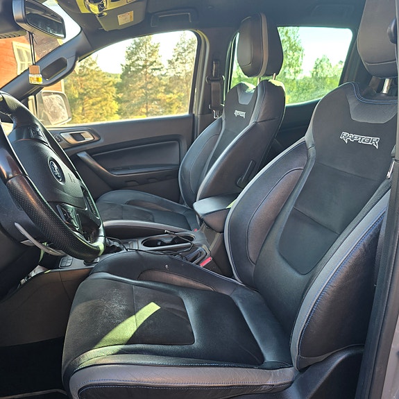 Ford Ranger Raptor 3 of 5