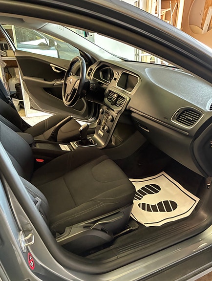 Volvo V40 Cross Country 4 of 5