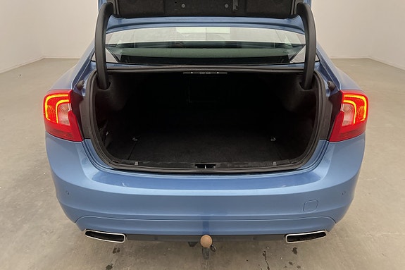 Volvo S60 13 of 30