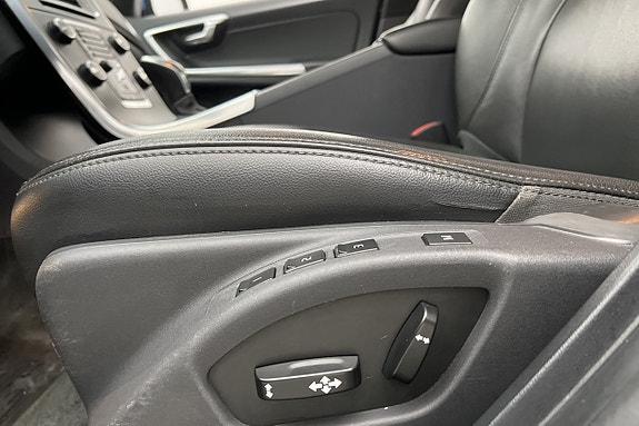 Volvo S60 18 of 30