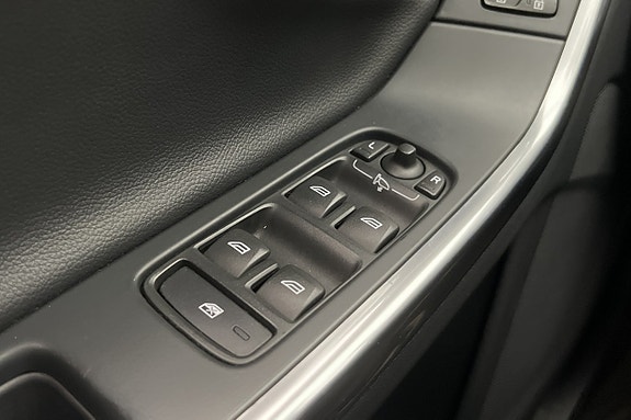 Volvo S60 26 of 30