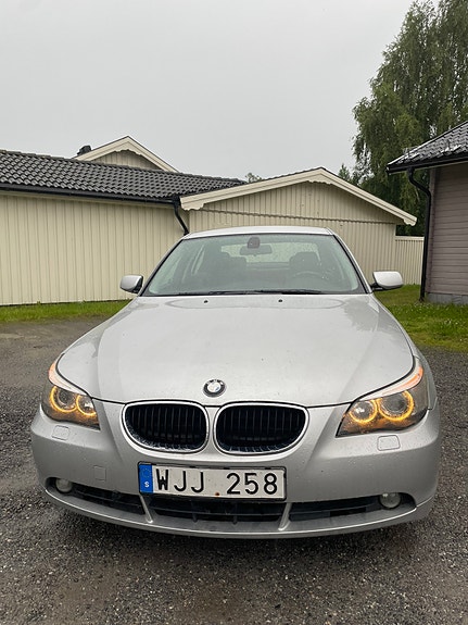 BMW 525i 5 of 5